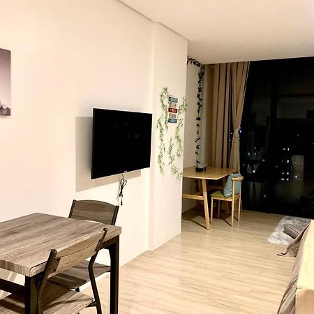 Condo In Cebu City Meridian With Netflix And Wifi, Near Ayala And It Park U03 エクステリア 写真